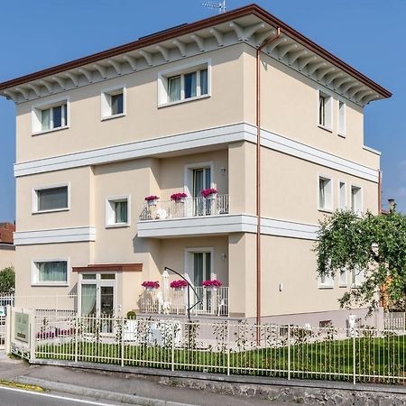 Villa Luisa Rooms And Breakfast Peschiera del Garda Exterior foto